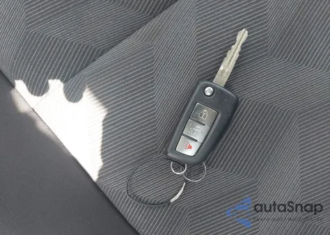 2016 Nissan Rogue S z USA, uszkodzony, nr VIN KNMAT2MV2GP729373